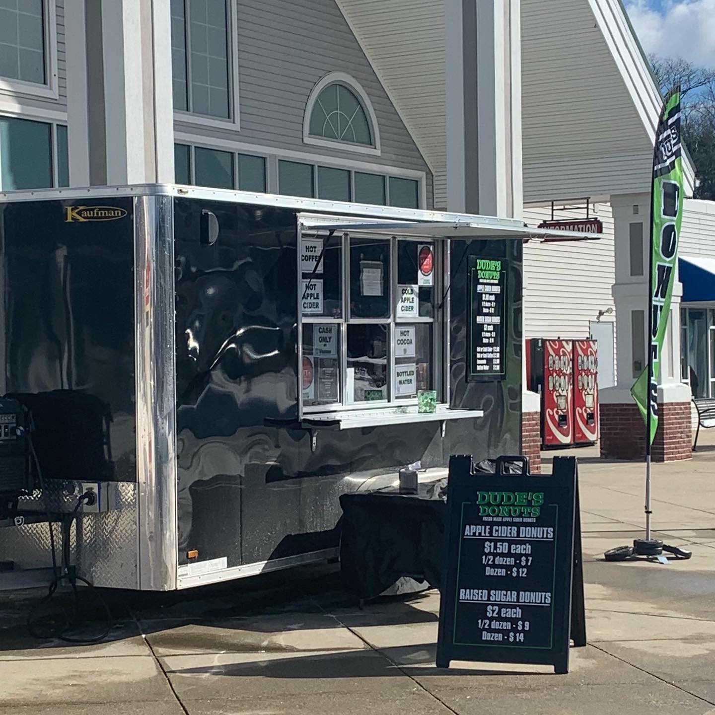 Dude’s Donuts CT Food Trucks